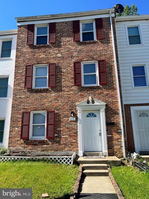 2927 Wythe Ct, WOODBRIDGE, VA, 22191-4637 | Card Image