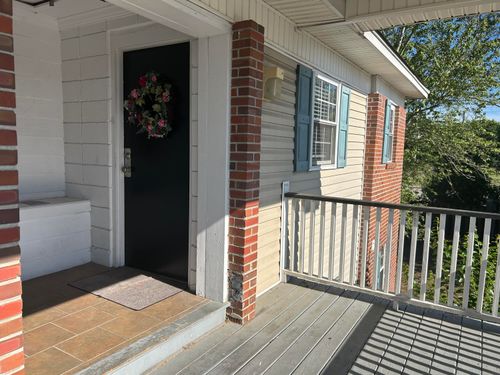 x-3930 Azalea Dr, North Charleston, SC, 29405-7598 | Card Image