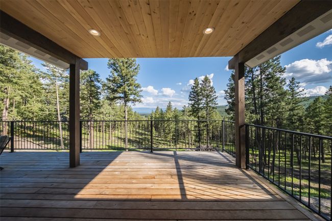 View of wooden terrace | Image 61