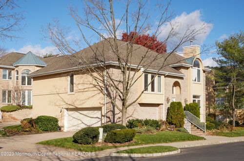 194 Pelican Ct, Holmdel, NJ, 07733-2530 | Card Image