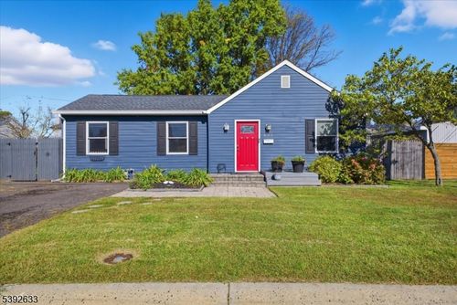 525 Washington Ave, Union Beach, NJ, 07735-3347 | Card Image