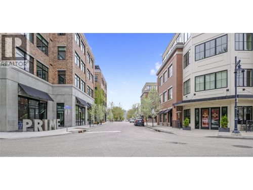 2720 Tutt St, Kelowna, BC, V1Y0H3 | Card Image