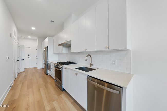 Kitchen | Image 9