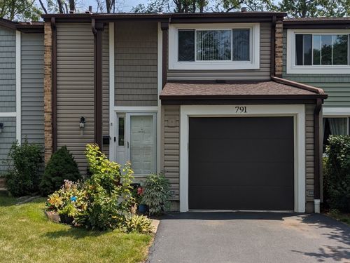 791 Lakeside Circle Dr, Wheeling, IL, 60090-5361 | Card Image