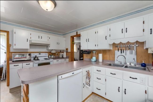 30 Platt St, House other with 3 bedrooms, 2 bathrooms and null parking in Swanton VT | Image 9