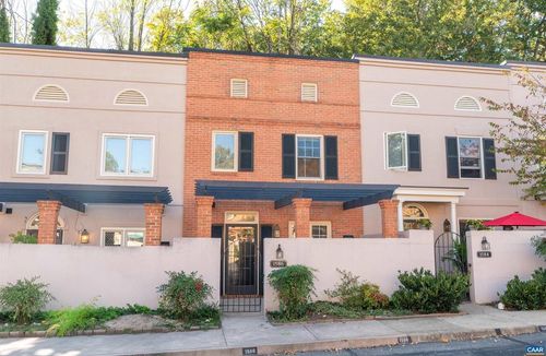 1586 Garden Ct, Charlottesville, VA, 22901-8980 | Card Image