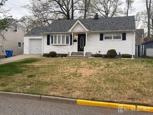28 Maplewood Ave, Colonia, NJ, 07067-3505 | Card Image