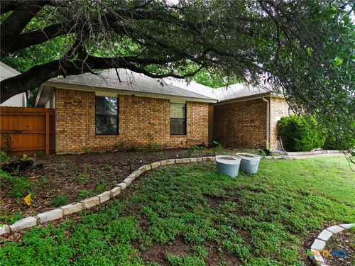 302 W Anderson Ave, Copperas Cove, TX, 76522-4523 | Card Image