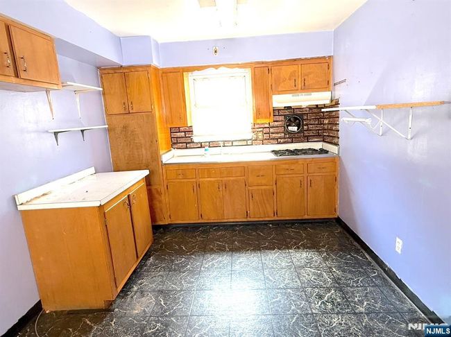 1437 Gehr Pl, House other with 3 bedrooms, 2 bathrooms and null parking in North Bergen NJ | Image 8