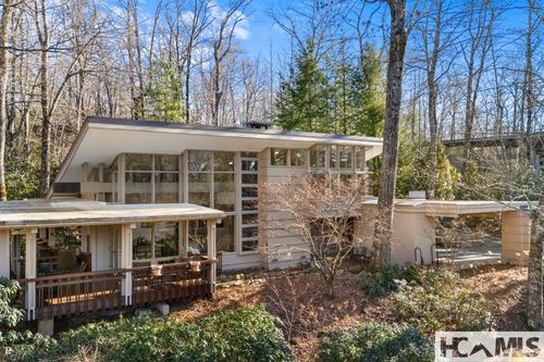 4 Woodland Ln, Highlands, NC, 28741-6321 | Card Image