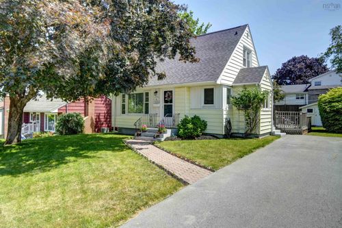 6 Piers Ave, Halifax, NS, B3N1Z3 | Card Image
