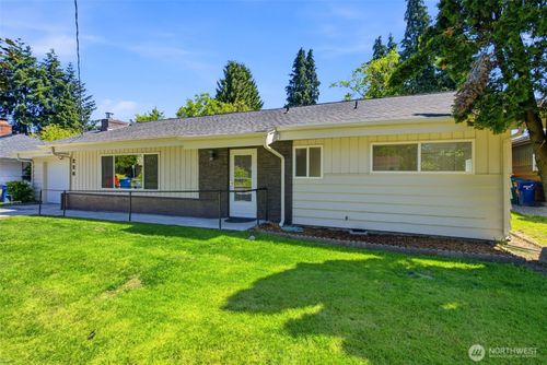 226 O St Se, Auburn, WA, 98002-5833 | Card Image