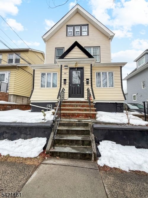 66 Washington Pl, East Rutherford, NJ, 07073-1342 | Card Image