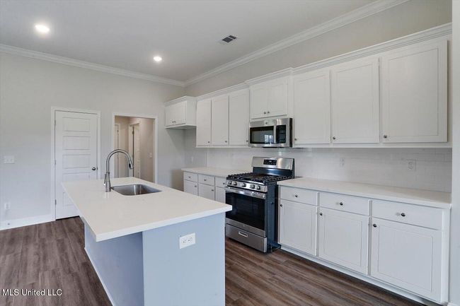 08-642 Westfield Dr | Image 8