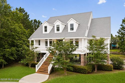 10051 Cain Rd, Bay Saint Louis, MS, 39520-8998 | Card Image