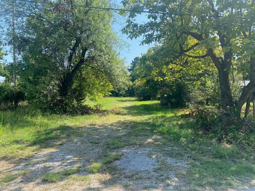 13758 Red Bud Rd, Choctaw, OK, 73020-7105 | Card Image