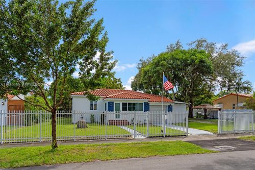 5340 Sw 5th St, Coral Gables, FL, 33134-1120 | Card Image