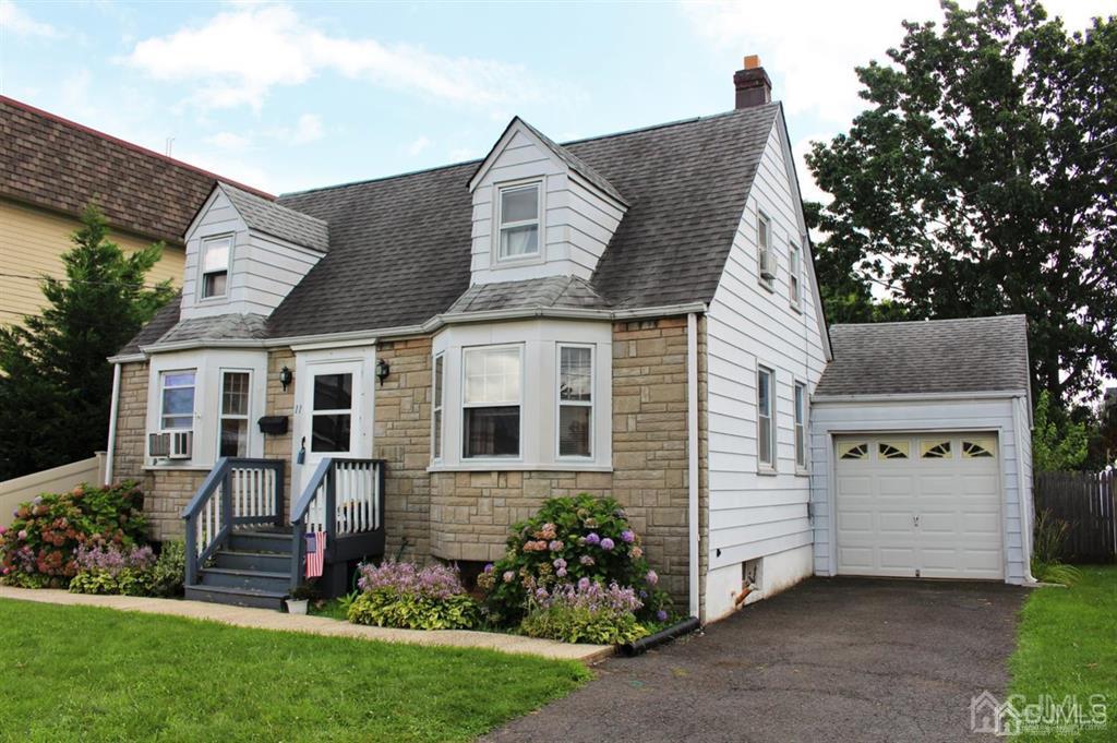 11 Harvard Avenue, Sold in Avenel Zoocasa