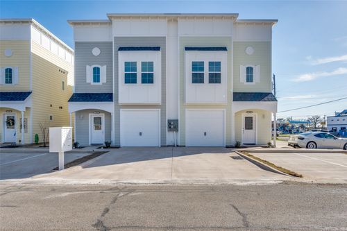 106 Market St, Lake Dallas, TX, 75065-2763 | Card Image