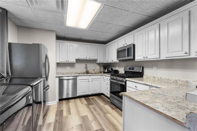 630 Buttercup Trce, House other with 7 bedrooms, 5 bathrooms and null parking in Alpharetta GA | Image 50