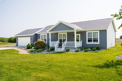 30877 County Road 687, Bangor, MI, 49013-9481 | Card Image