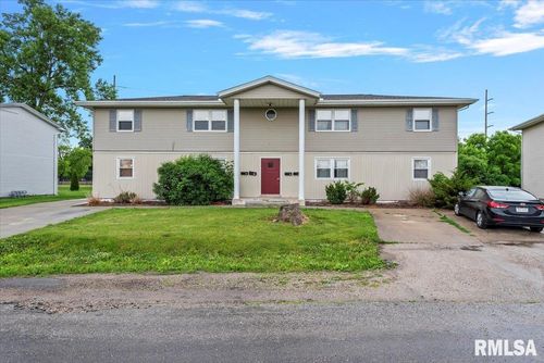 26/28/30/32 Circle Drive, Chatham, IL, 62629 | Card Image