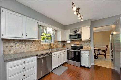 6261 Lindsey Ct, Liberty Twp, OH, 45044-9652 | Card Image