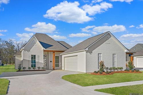 38166 Sweet Briar Dr, Prairieville, LA, 70769-2914 | Card Image
