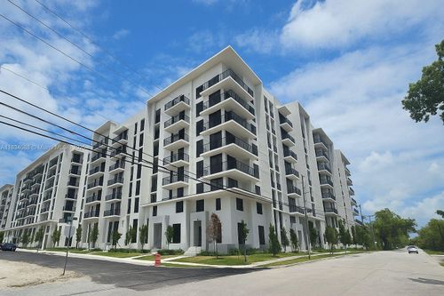 114-12640 Ne 12th Ave, North Miami, FL, 33161-5166 | Card Image