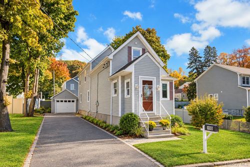 100 Sears Ave, Elmsford, NY, 10523-2114 | Card Image
