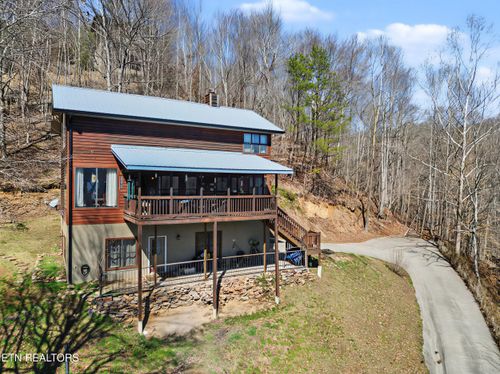 1738 Mountain Shores Rd, New Tazewell, TN, 37825-5392 | Card Image