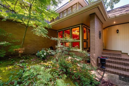 18 Hickory Hills Cir, Little Rock, AR, 72212-2766 | Card Image