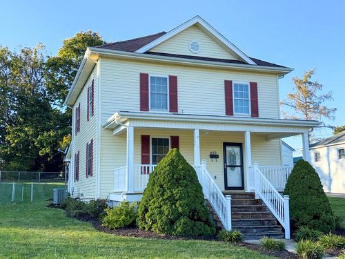 460 W Washington Street, Wytheville, VA, 24382 | Card Image
