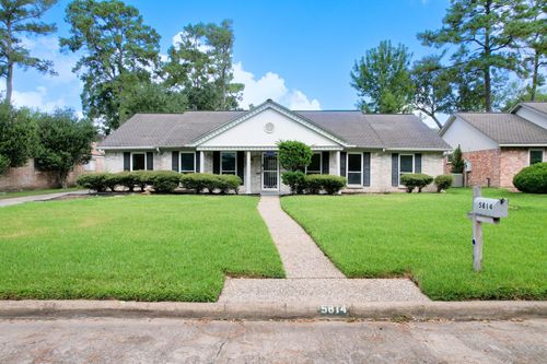 5814 Old Lodge Dr, Houston, TX, 77066-1516 | Card Image