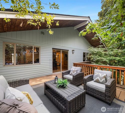 4841 38th Ave Sw, Seattle, WA, 98126-2718 | Card Image