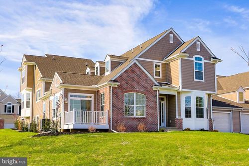 92-2430 Sonoma Ln, Easton, PA, 18040-7468 | Card Image