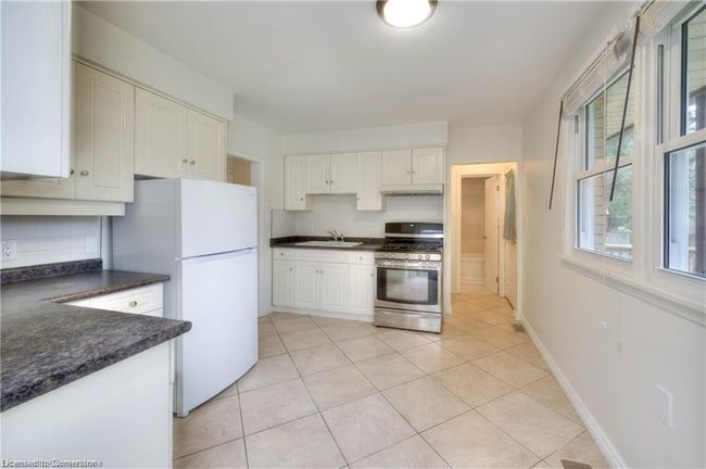 33 Golf Course Rd, House other with 3 bedrooms, 1 bathrooms and 6 parking in Conestogo ON | Image 40