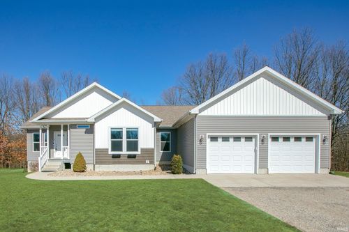 6978 Fox Xing, Knox, IN, 46534-8437 | Card Image