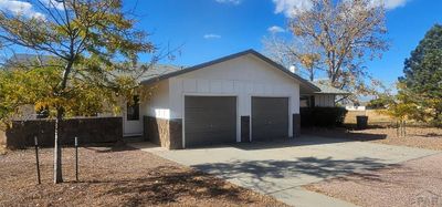 350 W Golden Eagle Way, Home with 5 bedrooms, 3 bathrooms and 2 parking in Pueblo West CO | Image 3