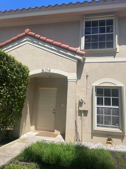 804 Summit Lake Dr, West Palm Beach, FL, 33406-9109 | Card Image
