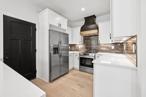 827 Oconnor St, Smithville, TN, 37166-2202 | Card Image