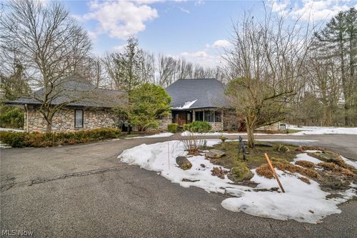 6331 Chagrin River Rd, Bentleyville, OH, 44022-3542 | Card Image