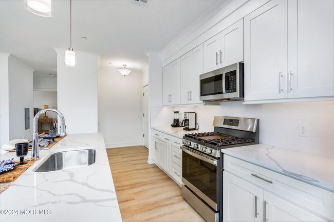 218 - 298 Westwood Ave, Condo with 2 bedrooms, 2 bathrooms and null parking in Long Branch NJ | Image 7