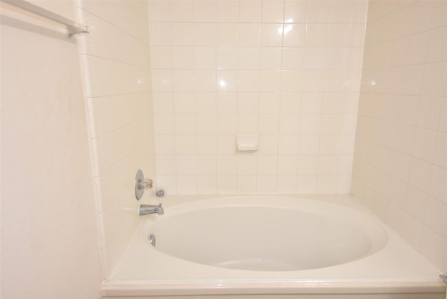 22811 Twisting Pine Dr, House other with 4 bedrooms, 2 bathrooms and 2 parking in Spring TX | Image 11