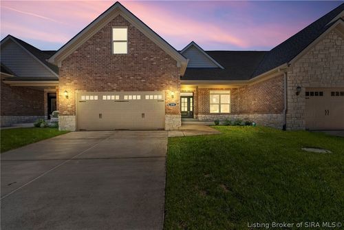 810 Katie Ln, New Albany, IN, 47150-2143 | Card Image
