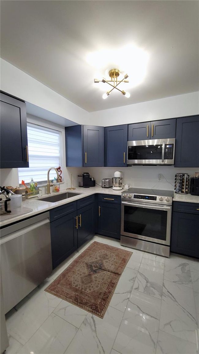 2380 Spring Hollow Dr, House other with 3 bedrooms, 1 bathrooms and null parking in Orange City FL | Image 11