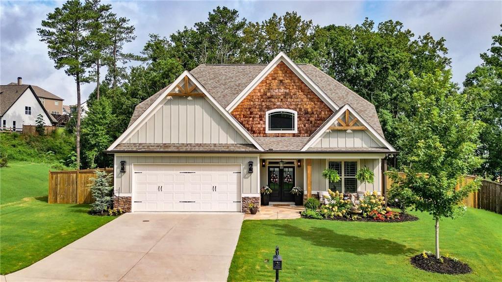 Ivy Stone Ct, Cartersville, GA 30120