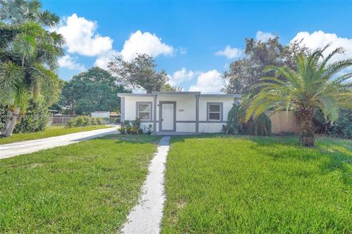 15955 Nw 21st Ave, Miami Gardens, FL, 33054-2037 | Card Image