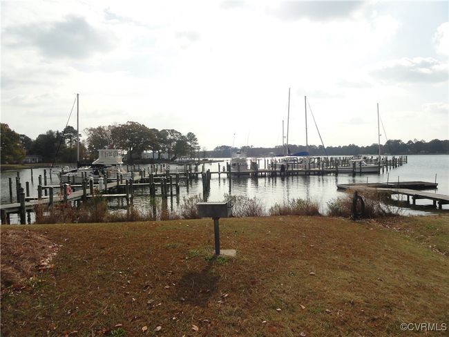 Community Dock | Image 5