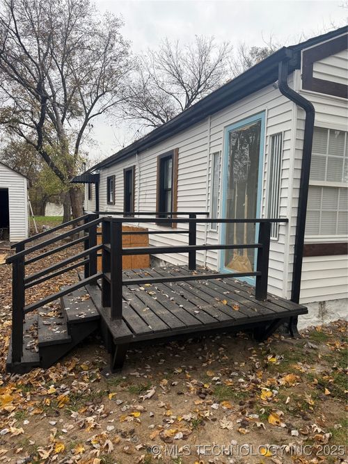 1027 E 56th St N, Tulsa, OK, 74126-2349 | Card Image